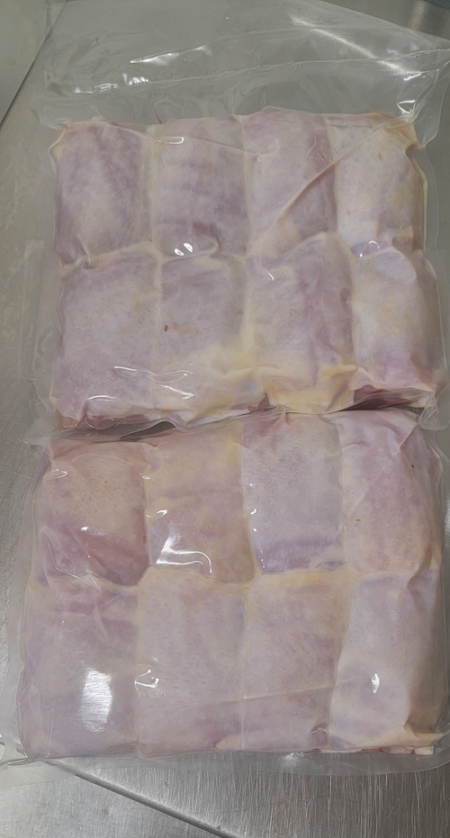 Springer Mountain Trimmed Chicken Thighs, as seen from above